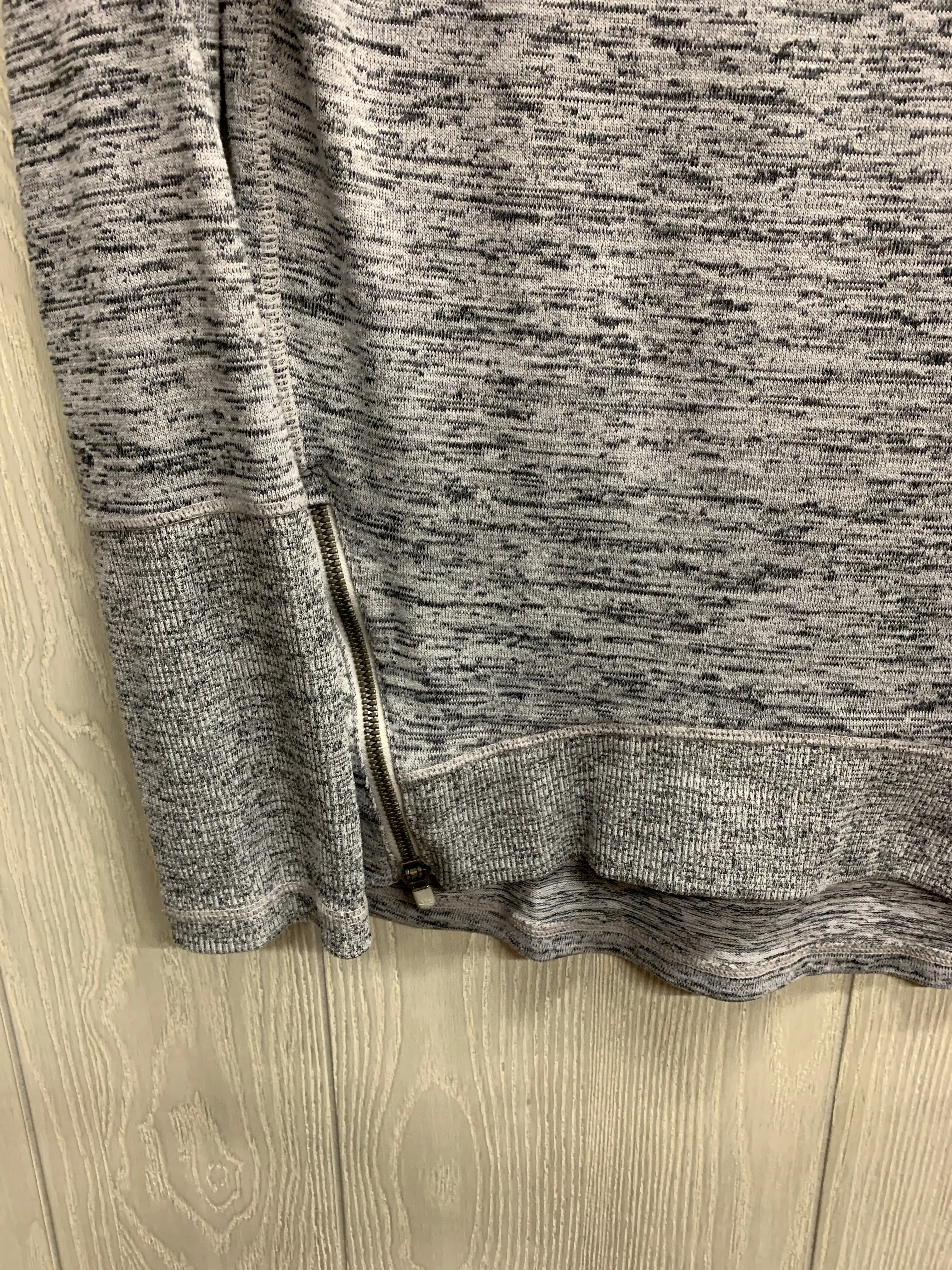 Athletic Sweatshirt Crewneck By Athleta  Size: S