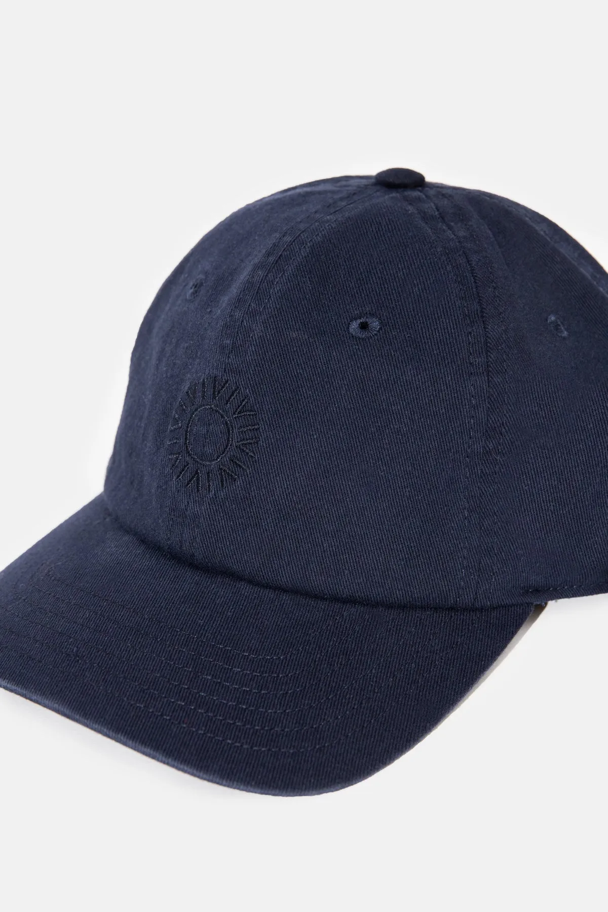 Classic Cap Worn Navy