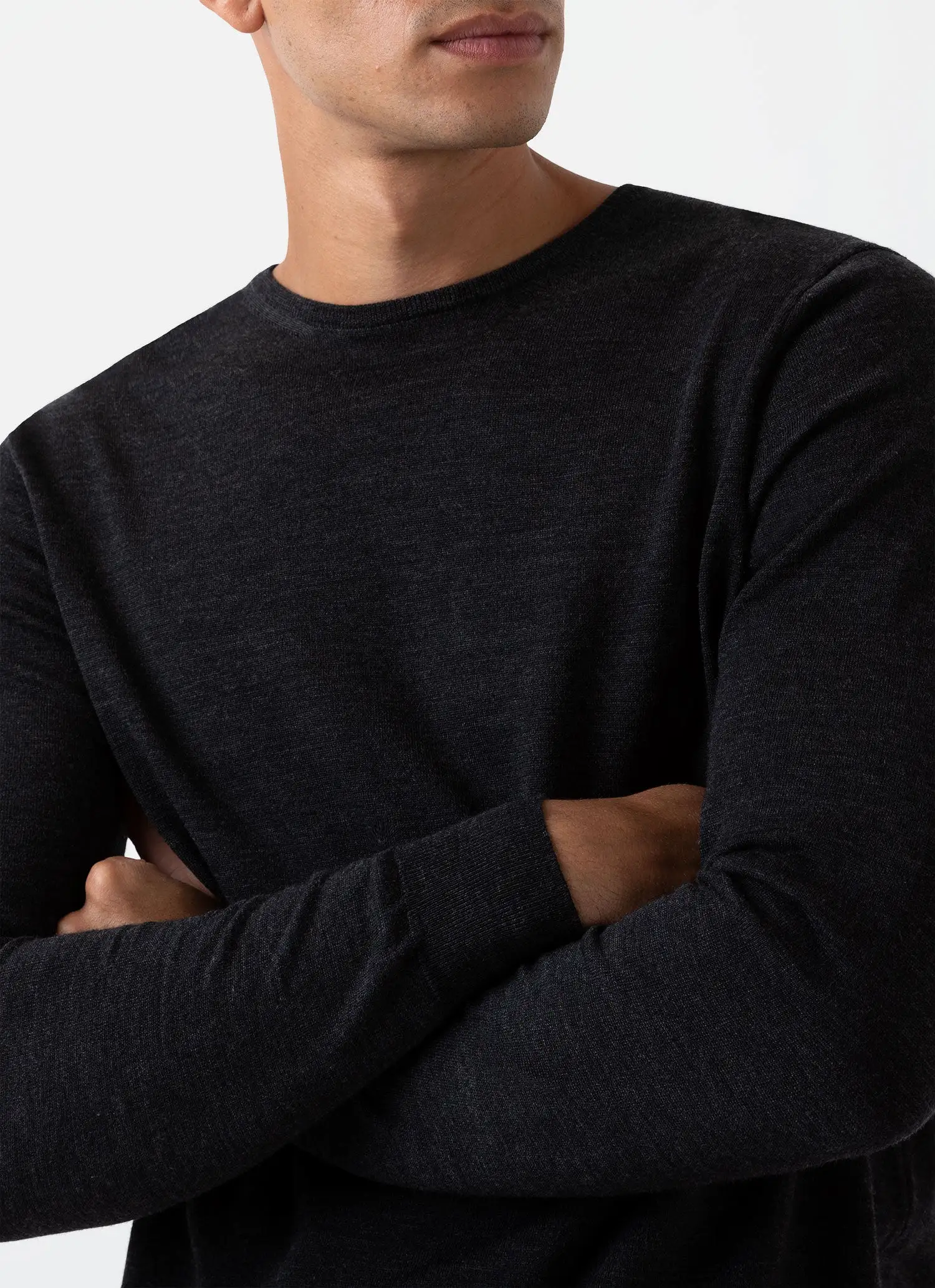 Men's Extra-Fine Merino Crew Neck in Charcoal Melange