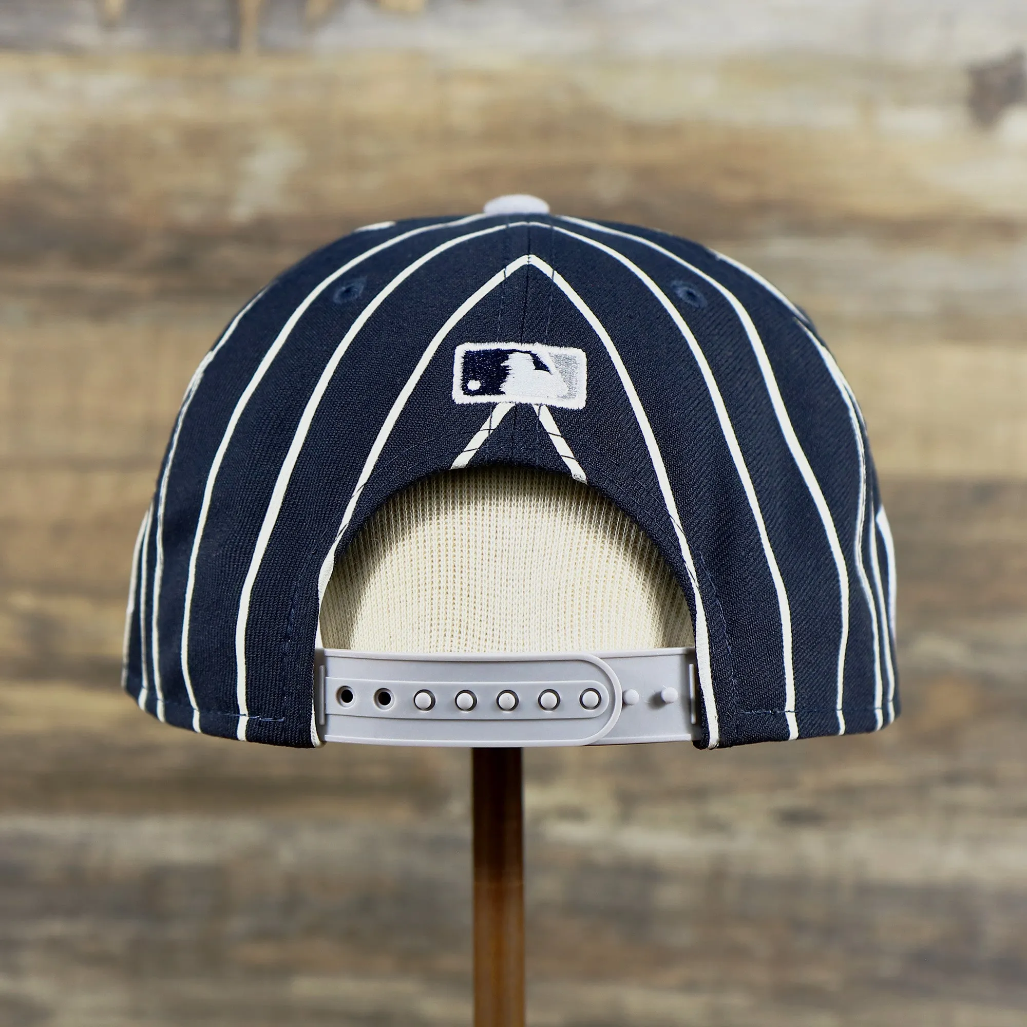 New York Yankees City Arch Striped 9Fifty Snapback Cap | Pin Stripe 9Fifty Cap