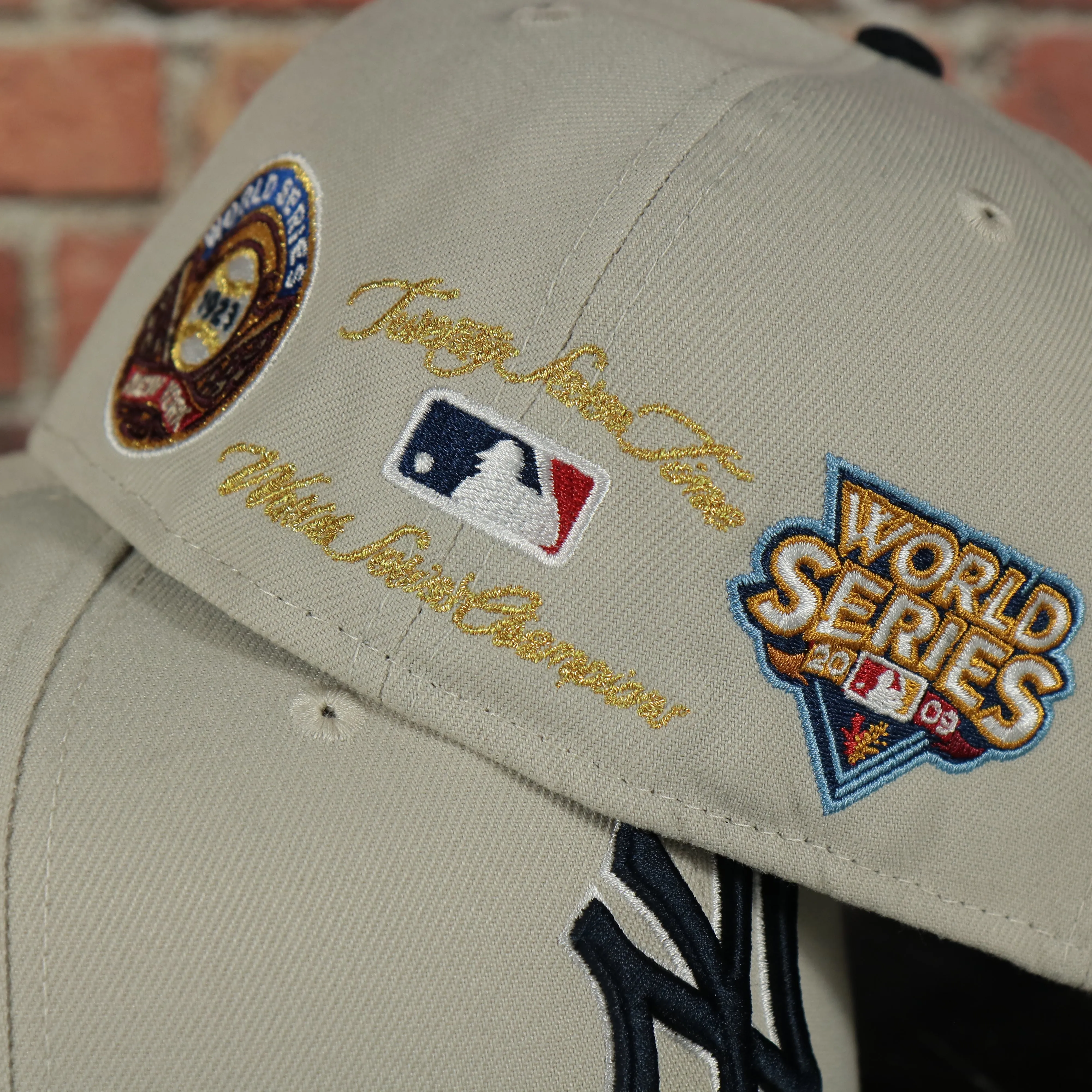 New York Yankees World Class 27-Time World Series Champions Two Tone Grey Bottom | Sand/Navy 59Fifty Fitted Cap