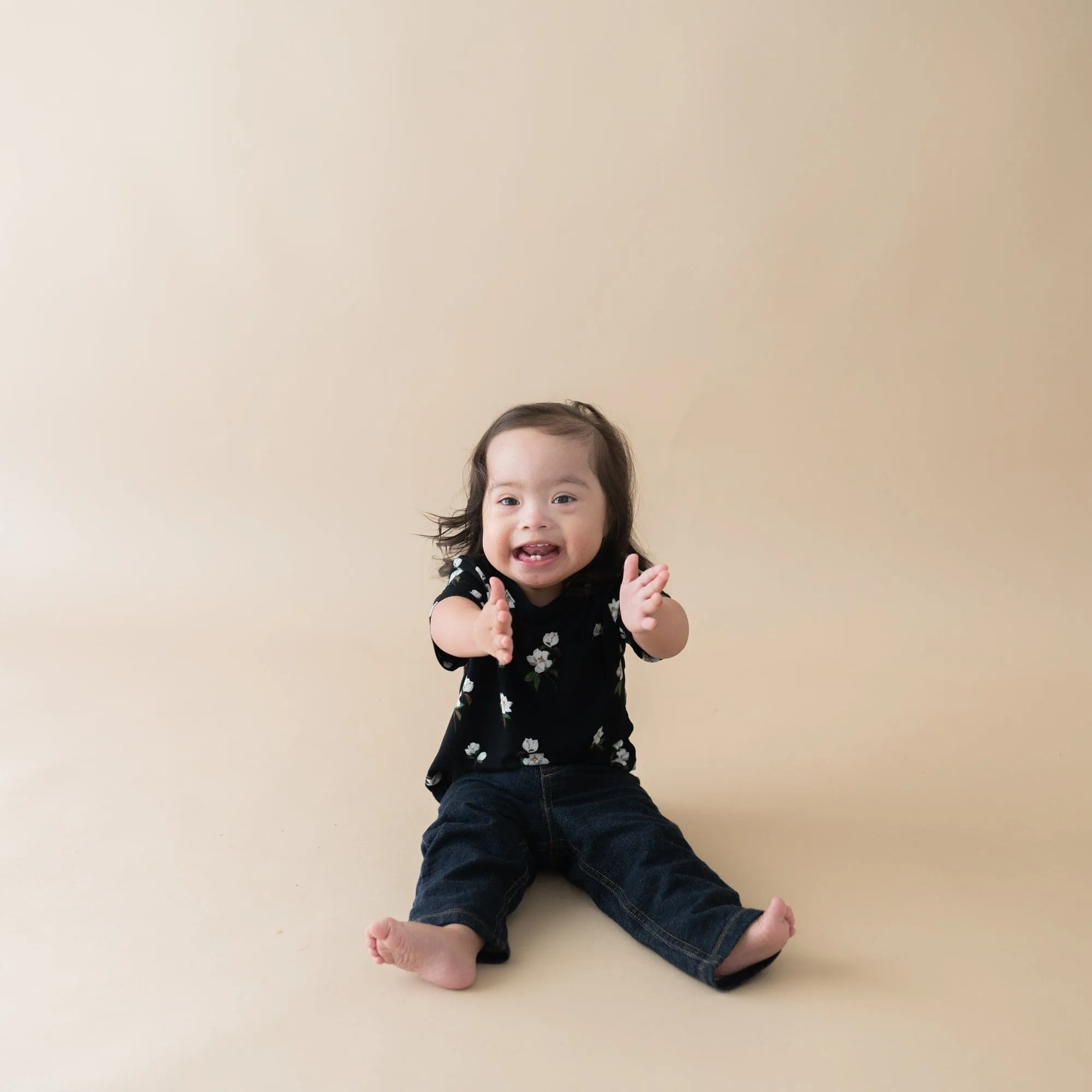 Toddler Crew Neck Tee in Small Midnight Magnolia