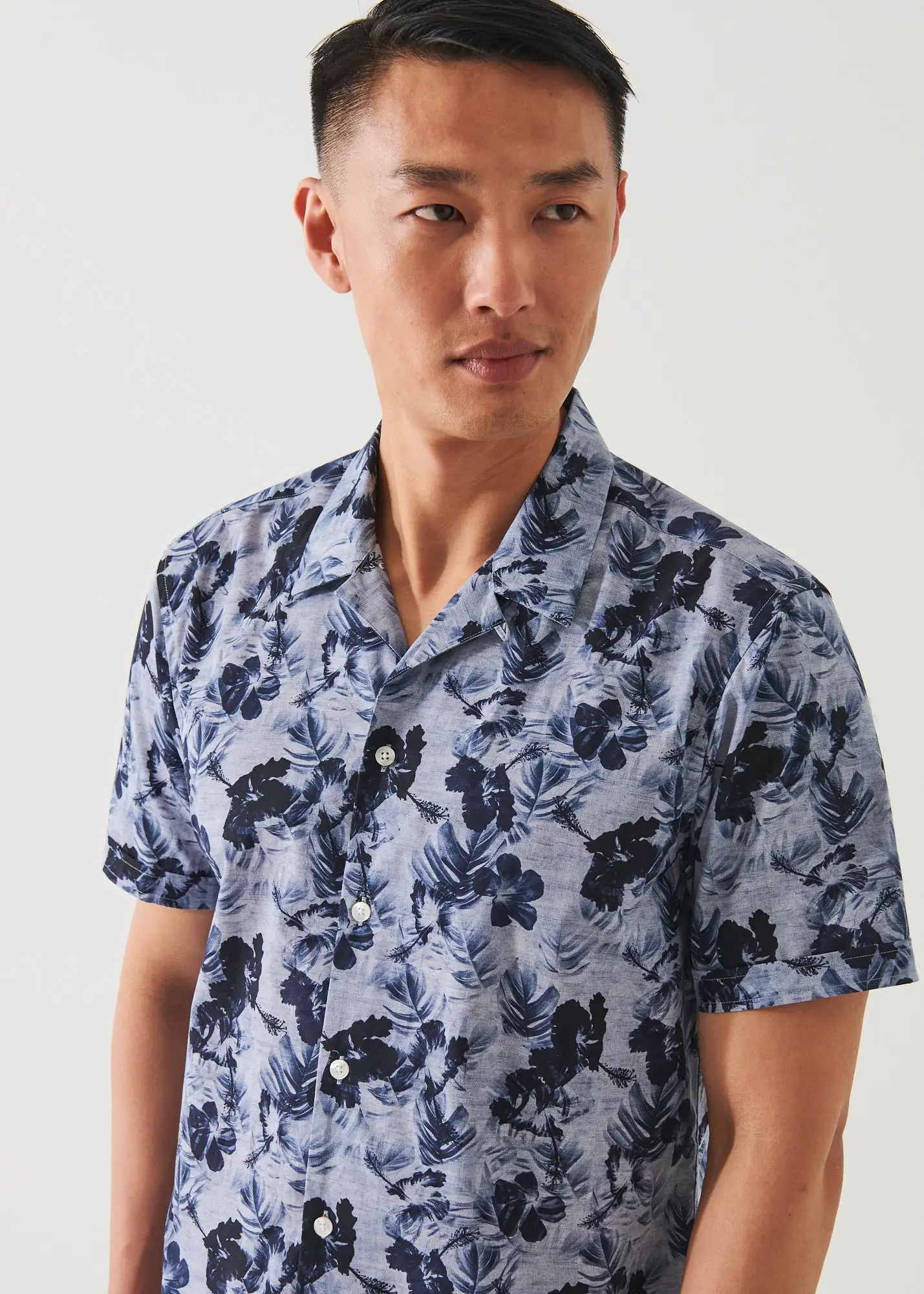 TROPICAL FLORAL PRINT CAMP COLLAR SHIRT