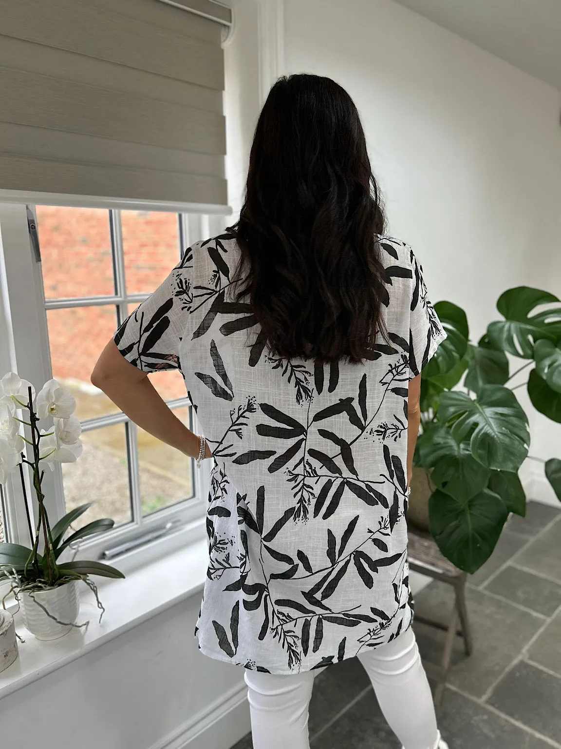 White Leaf Pattern Pocket Dress Rebecca